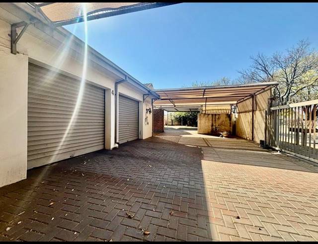 4 BEDROOM HOUSE FOR SALE IN VANDERBIJLPARK SW 1